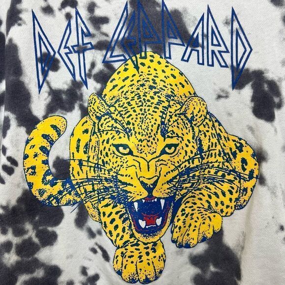 Def Leppard Tie Dyed Crewneck Sweatshirt White Grey Yellow Leopard Band Tee XS - Picture 4 of 10